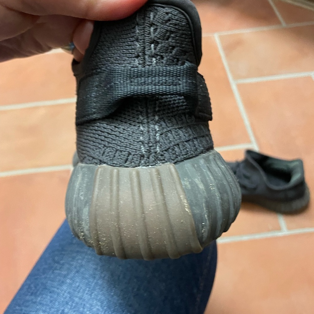 Yeezys - Picture 4 of 9